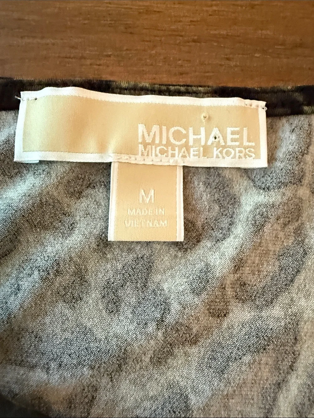 NWOT-Michael Kors Olive and Brown Leopard Short Sleeve Top size Medium